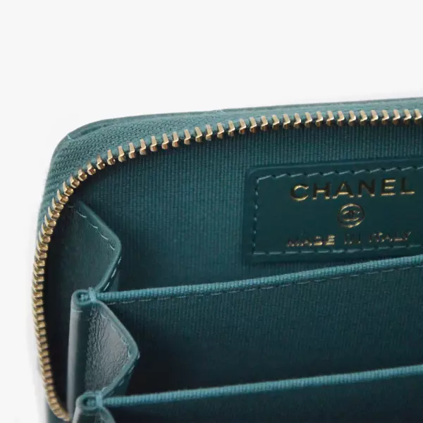 23chanel-porte-cartee