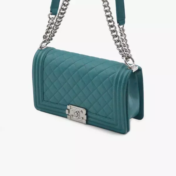 22chanel-sac-boy-turquoisec