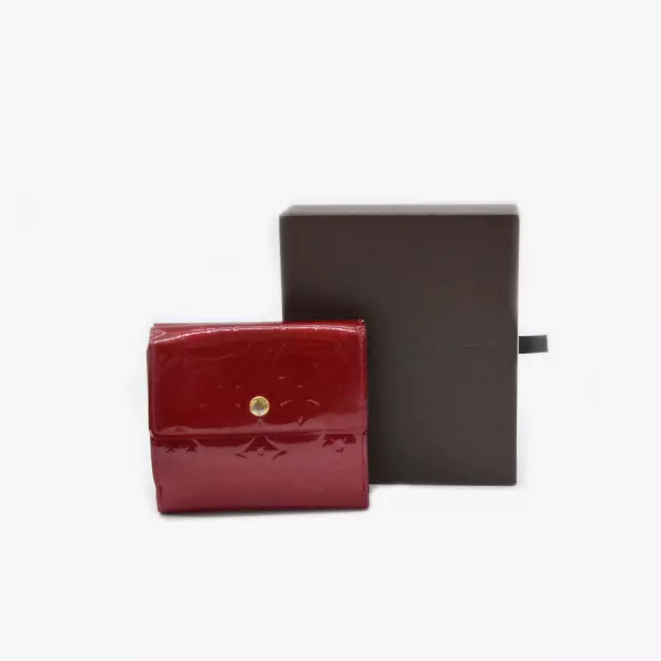 16louisvuitton-portefeuille-rougea