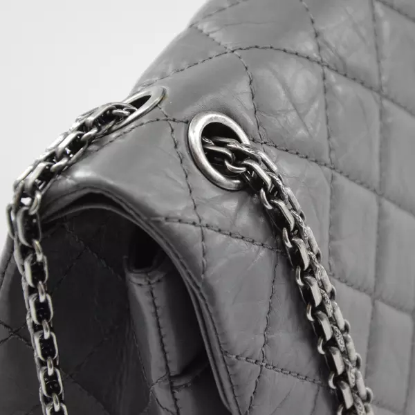 60chanel-255-grise