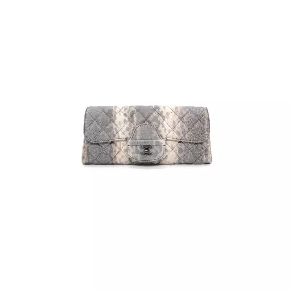73chanel-pochette-serpenta