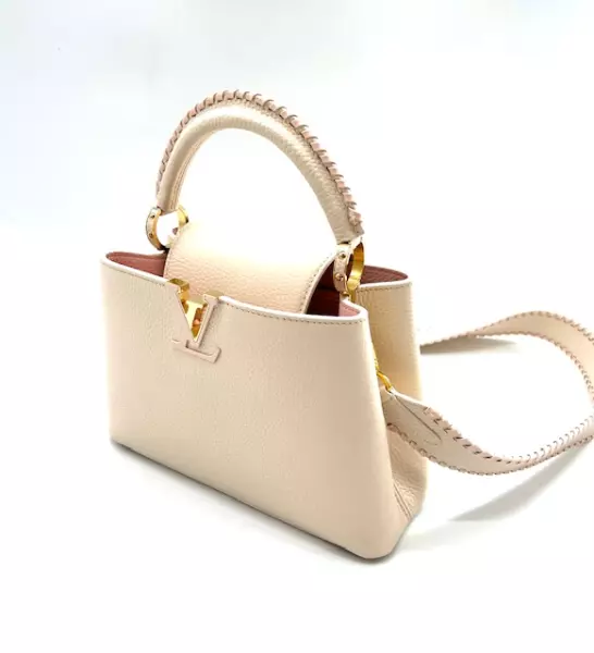 138-louis-vuitton-capucine-beige-c