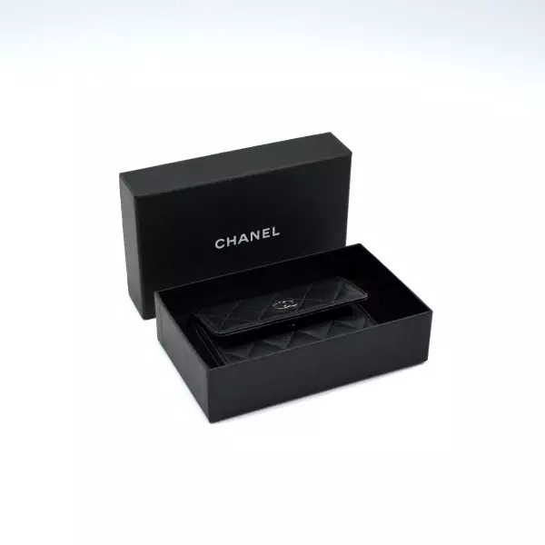 39chanel-porte-carte-noira