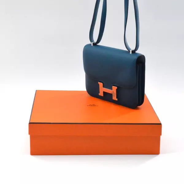35hermes-sac-constance-mini-bleua