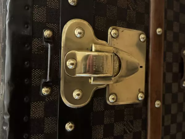 135c-malle-lv-damier