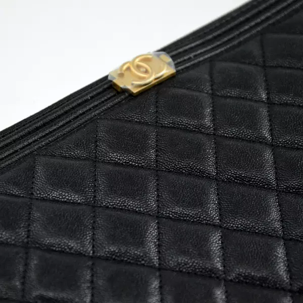 27chanel-pochette-ordi-noired