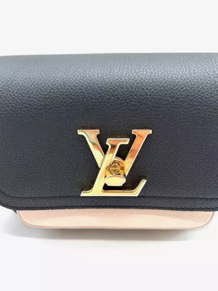 139-louis-vuitton-lock-me-tender-e