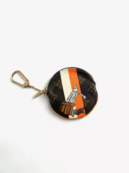 133a-louis-vuitton-porte-monnaie-bell-boy