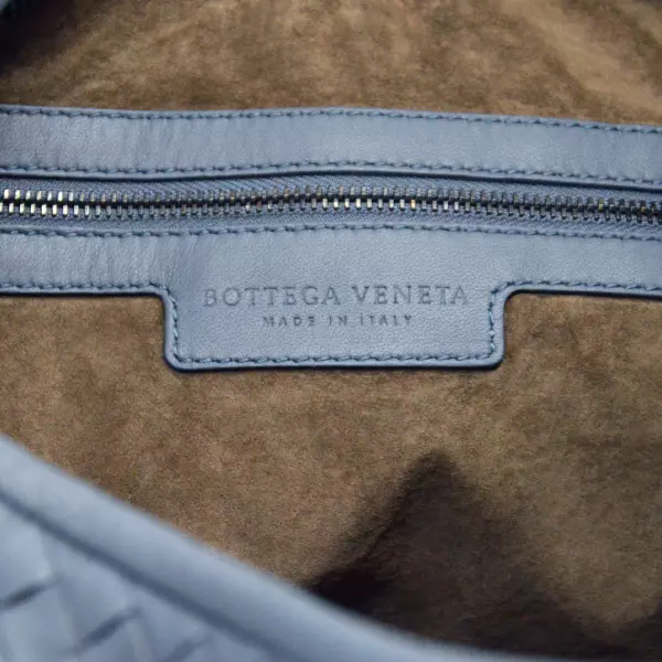 79bottegaveneta-hobo-bleue